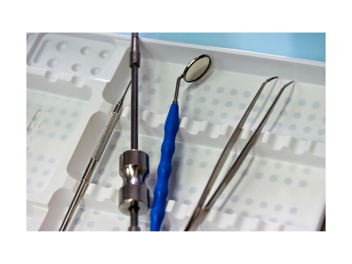 Wisdom Teeth Removal with Advanced Surgical Tools